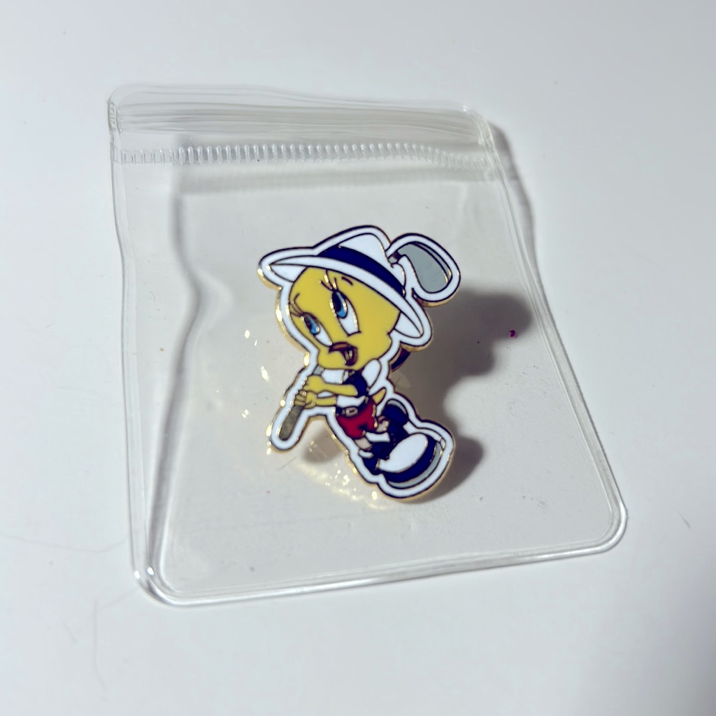 Looney Tunes Tweety Bird Golfing Collectible Pin Vintage 18$